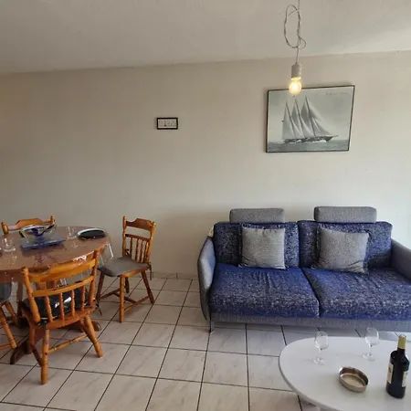 Appartement - Vue - Proximite Et Parking Privatif Royan