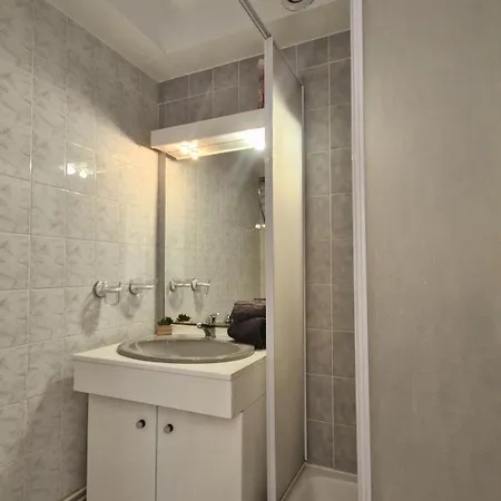 Appartement - Vue - Proximite Et Parking Privatif Royan