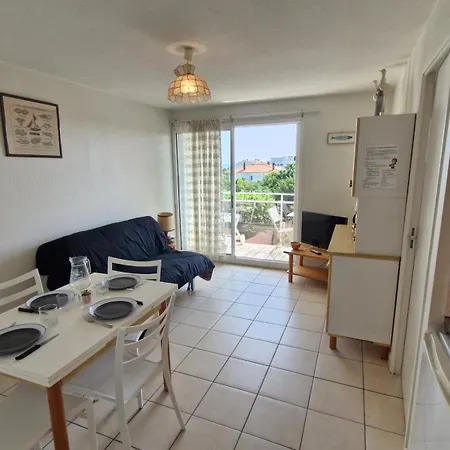 - Vue - Proximite Et Parking Privatif *