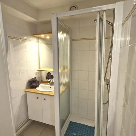 شقة - Vue - Proximite Et Parking Privatif *