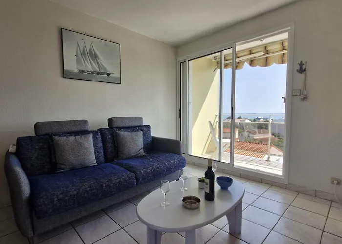 - Vue - Proximite Et Parking Privatif