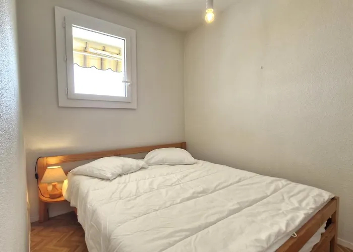 - Vue - Proximite Et Parking Privatif * רויאן